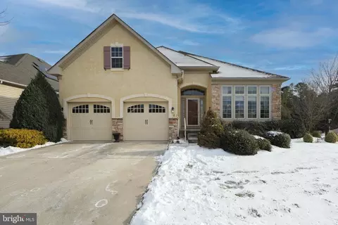 2 Mulhouse Dr, West Berlin, NJ 08091