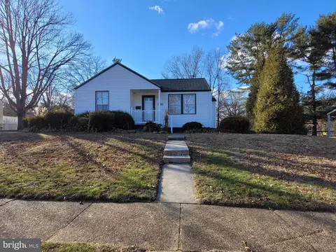 15 Shepherd Rd, Cherry Hill, NJ 08034