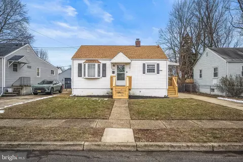 43 Warren Ave, Bellmawr, NJ 08031