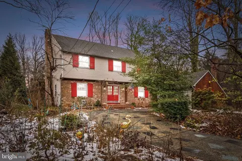 118 W Riding Rd, Cherry Hill, NJ 08003