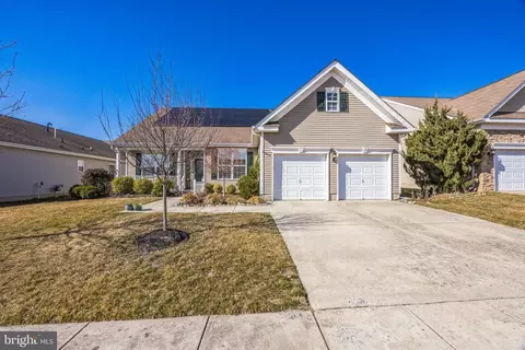 13 Shelly St, Sicklerville, NJ 08081