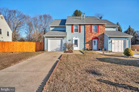 61 Franklin Dr, Voorhees, NJ 08043