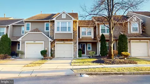 204 Masters Dr, Blackwood, NJ 08012