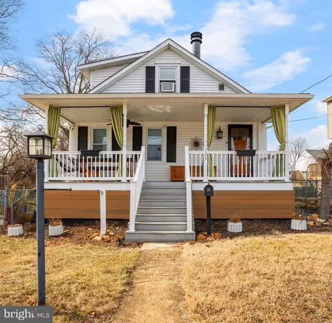 129 Jefferson Ave, Mount Ephraim, NJ 08059