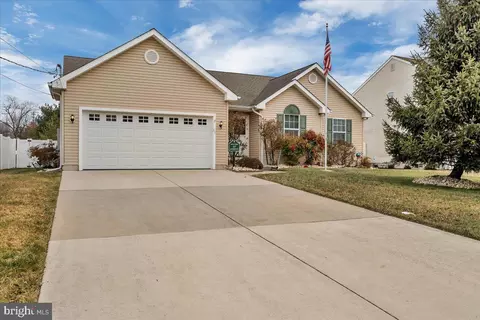 57 Jefferson Ave, Berlin, NJ 08009