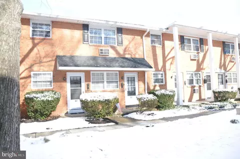 340 Woodlawn Ter #F2, Collingswood, NJ 08108