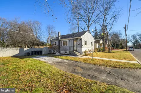 457 4th Ave, Lindenwold, NJ 08021