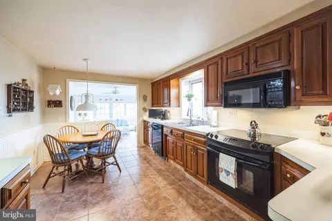 1221 Forge Rd, Cherry Hill, NJ 08034 photo 10