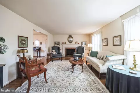 1221 Forge Rd, Cherry Hill, NJ 08034 photo 4