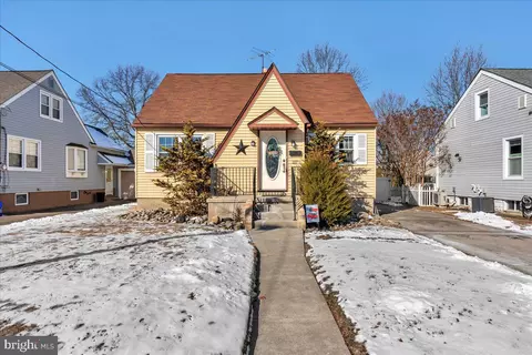 117 5th Ave, Mount Ephraim, NJ 08059