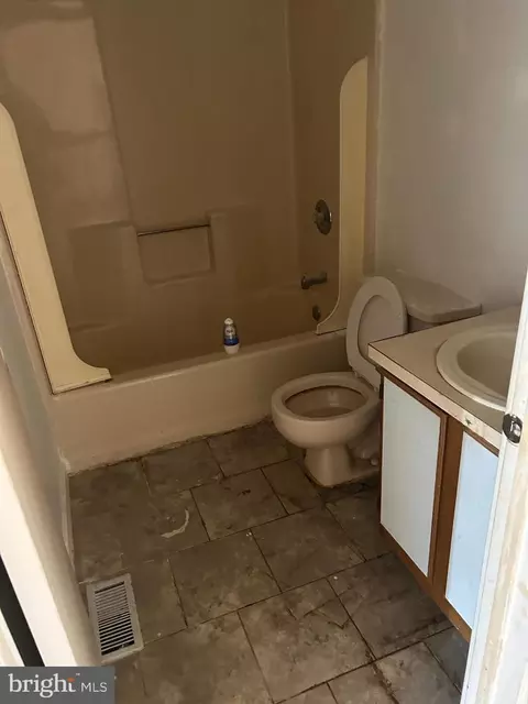 1 Glenn Alpine, Clementon, NJ 08021 photo 13
