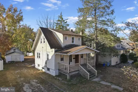 78 Blackwood Rd, Clementon, NJ 08021