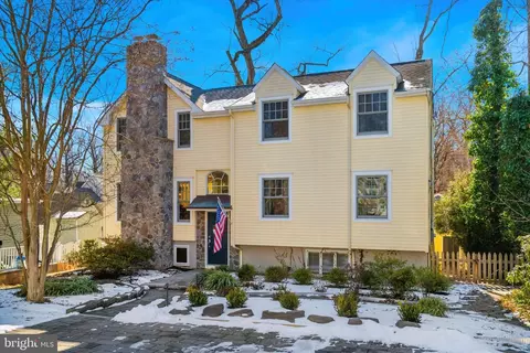 110 E Summit Ave, Haddonfield, NJ 08033