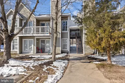 176 Kenwood Dr, Sicklerville, NJ 08081