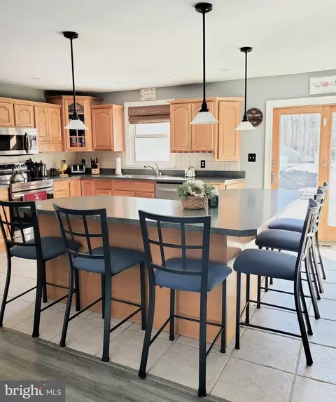 Kitchen - 433 Wright Ave, Berlin, NJ 08009 photo 3 of 4