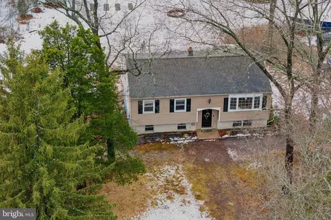 433 Wright Ave, Berlin, NJ 08009