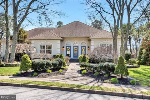 7 Danforth Dr, Voorhees, NJ 08043