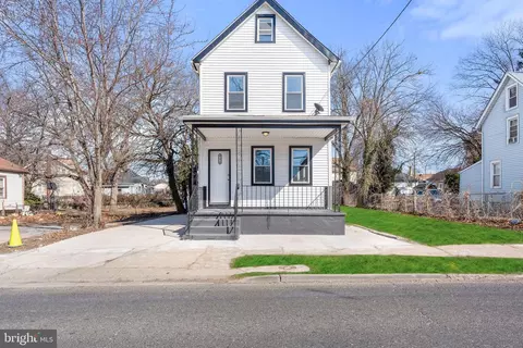 426 N 36th St, Pennsauken, NJ 08110
