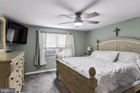 Bedroom - 1272 E Trace Dr, Glendora, NJ 08029 photo 3 of 4