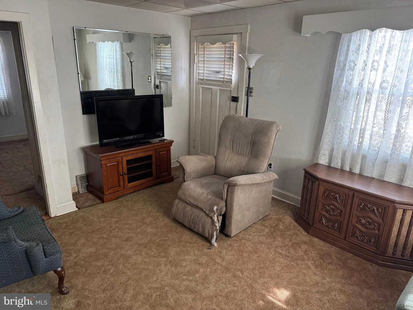 Living - 112 State Ave, Lindenwold, NJ 08021 photo 1 of 2