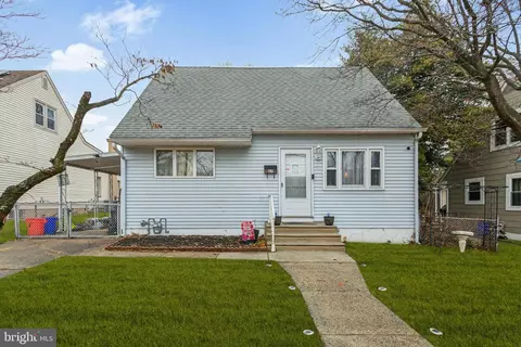 27 Wilson Ave, Bellmawr, NJ 08031
