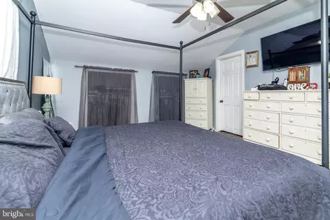 Bedroom - 100 Erial Rd, Clementon, NJ 08021 photo 2 of 10