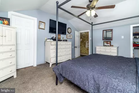 Bedroom - 100 Erial Rd, Clementon, NJ 08021 photo 3 of 10
