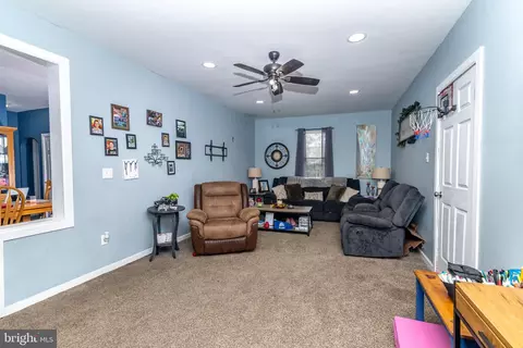 Entry Way - 100 Erial Rd, Clementon, NJ 08021 photo 5 of 5