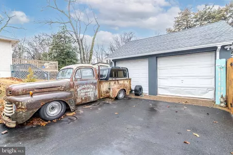 Exterior - 100 Erial Rd, Clementon, NJ 08021 photo 4 of 9