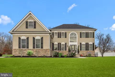 127 Blue Meadow Ln, Sicklerville, NJ 08081