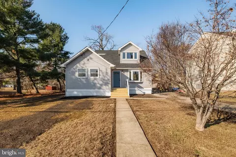 18 Worthington Ave, Bellmawr, NJ 08031