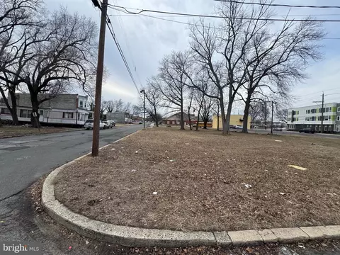 NW Miller Street, Camden, NJ 08104