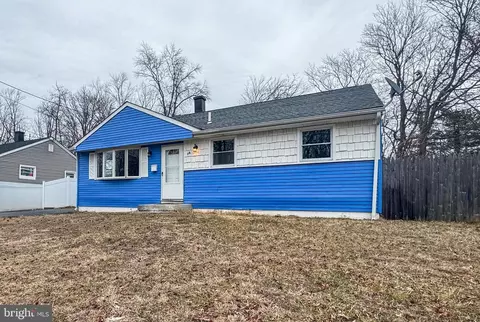 416 N Hilltop Ave, Somerdale, NJ 08083