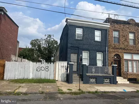 608 S 5th St, Camden, NJ 08102