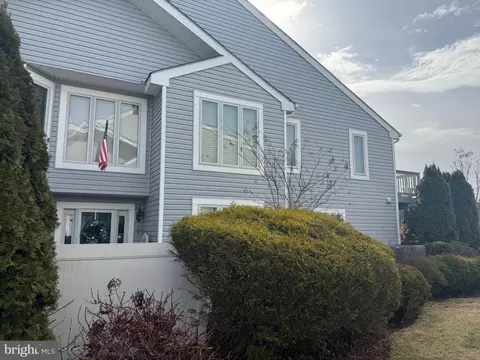 1704 Saratoga Ct, Voorhees, NJ 08043