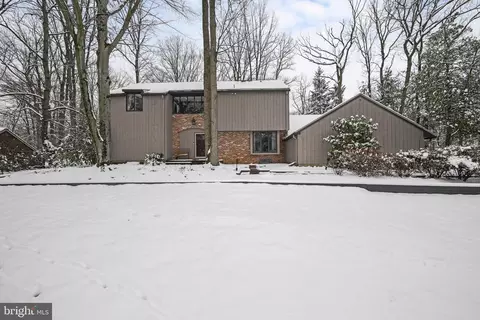 118 Mews Ct, Cherry Hill, NJ 08003