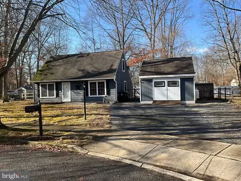 7 Centennial Rd, Sicklerville, NJ 08081