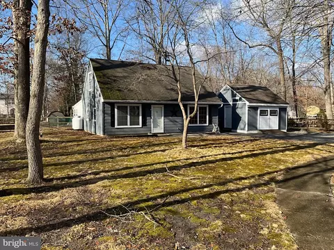 Exterior - 7 Centennial Rd, Sicklerville, NJ 08081 photo 2 of 8