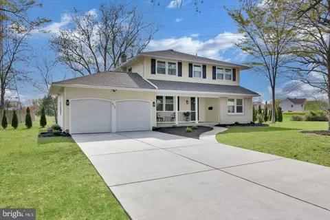 800 Marlowe Rd, Cherry Hill, NJ 08003