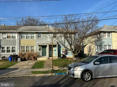 1027 Alcyon Dr, Bellmawr, NJ 08031