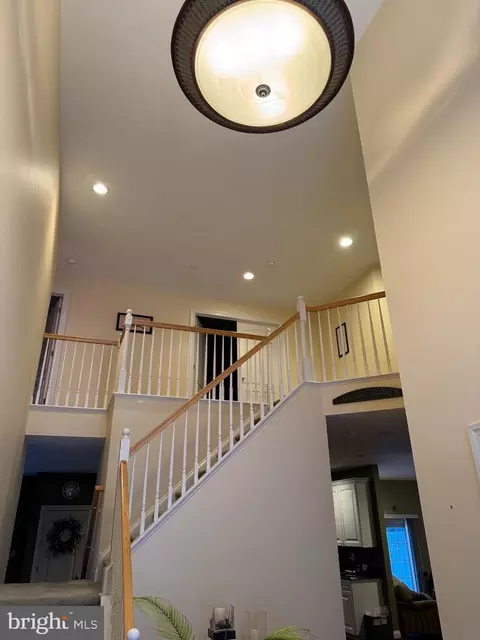 6 Morgan Hill Ct, Blackwood, NJ 08012