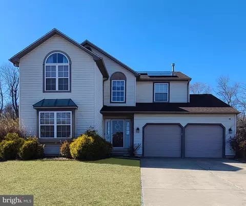 42 Randolph Ln, Sicklerville, NJ 08081