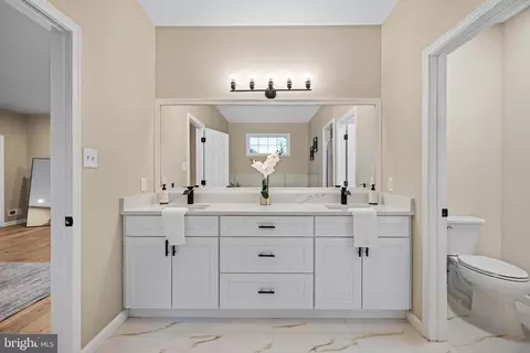 Entry Way - 6 River Run, Lawnside, NJ 08045 photo 7 of 15