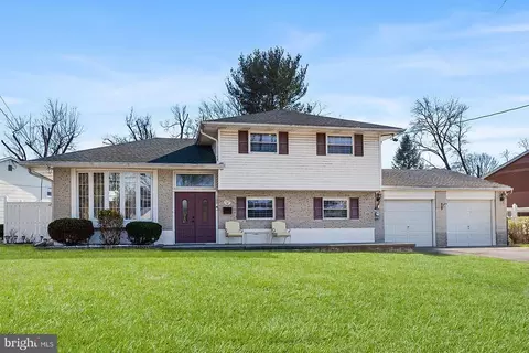 100 Sherbrook Blvd, Somerdale, NJ 08083