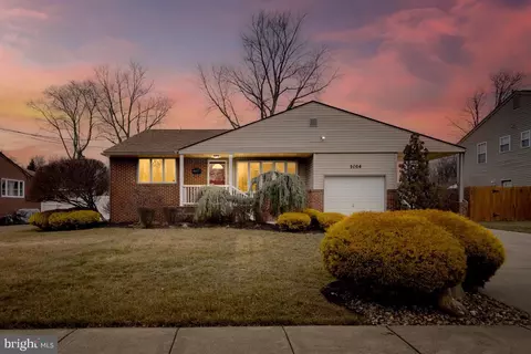 1014 E Tampa Ave, Cherry Hill, NJ 08034