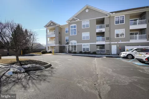 7320 Maple Ave #220, Pennsauken, NJ 08109
