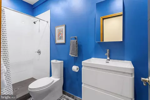 Bath - 608 Cedar Ave, Haddonfield, NJ 08033 photo 4 of 5