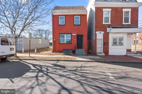 441 S 5th St, Camden, NJ 08103