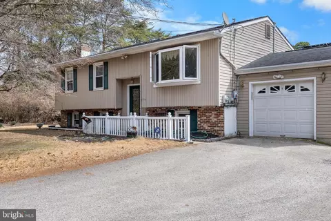 136 Bramau Ave, Berlin, NJ 08009