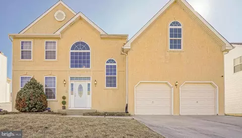 6 Endfield St, Sicklerville, NJ 08081
